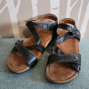 Taos: Black Leather "Universe" Sandals